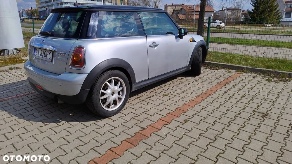 MINI Cooper Standard - 15