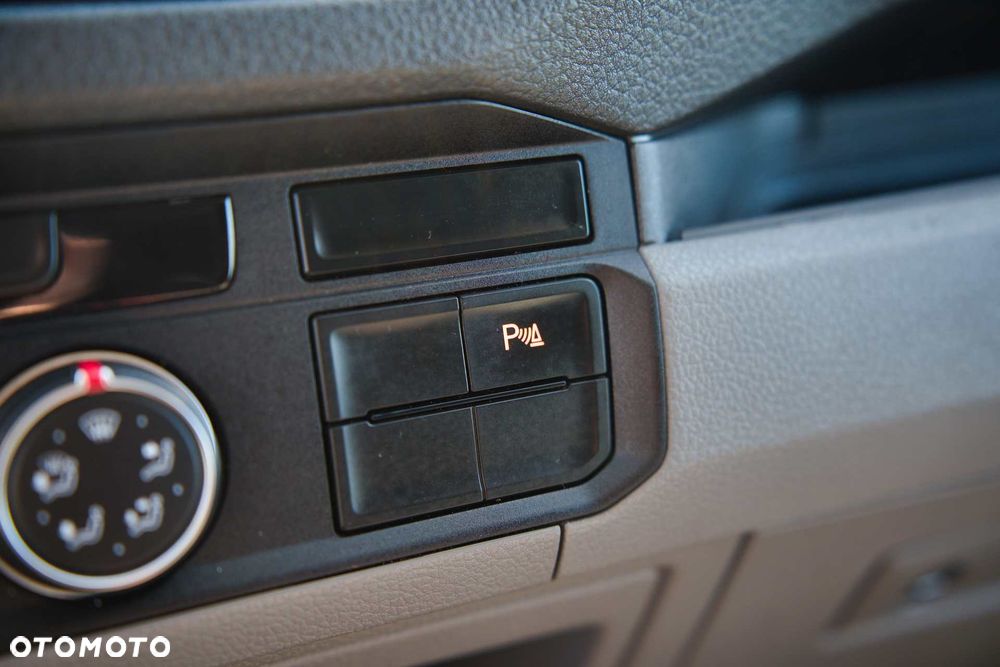 Volkswagen Crafter L3H3 - 32