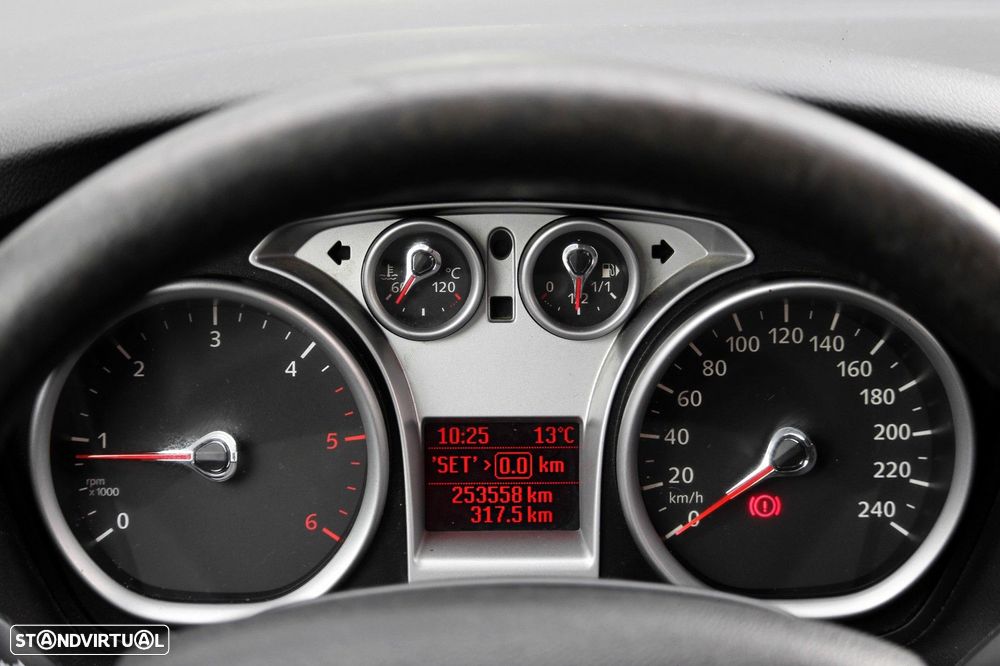 Ford Focus 1.6 TDCi Trend - 21