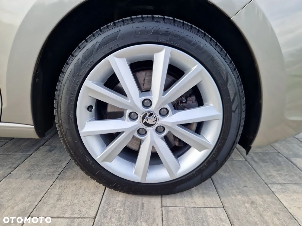 Skoda RAPID Spb 1.6 TDI DPF Joy - 11