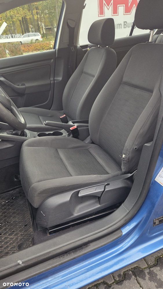 Volkswagen Golf - 10