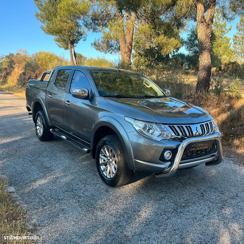Mitsubishi L200 2.4 DI-D CD Instyle Strakar 4WD - 11