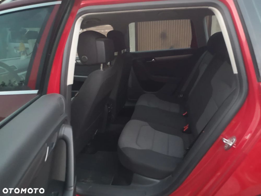 Volkswagen Passat 2.0 TDI 4Motion BlueMotion Technol Comfortline - 15