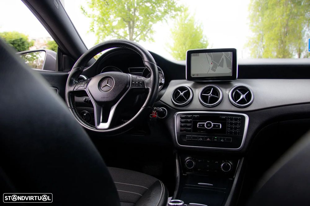Mercedes-Benz CLA 220 CDI Urban Aut. - 21