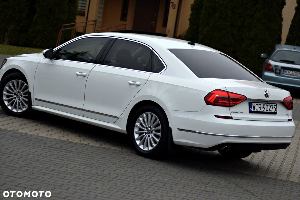 Volkswagen Passat - 11