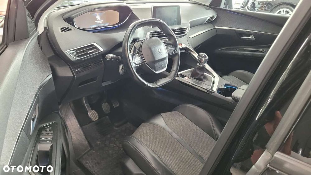 Peugeot 3008 - 23