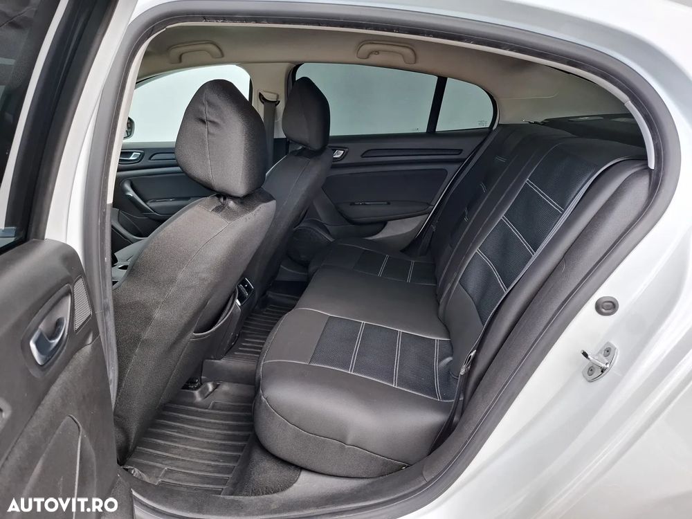 Renault Megane Blue dCi 116 EDC Intens - 10