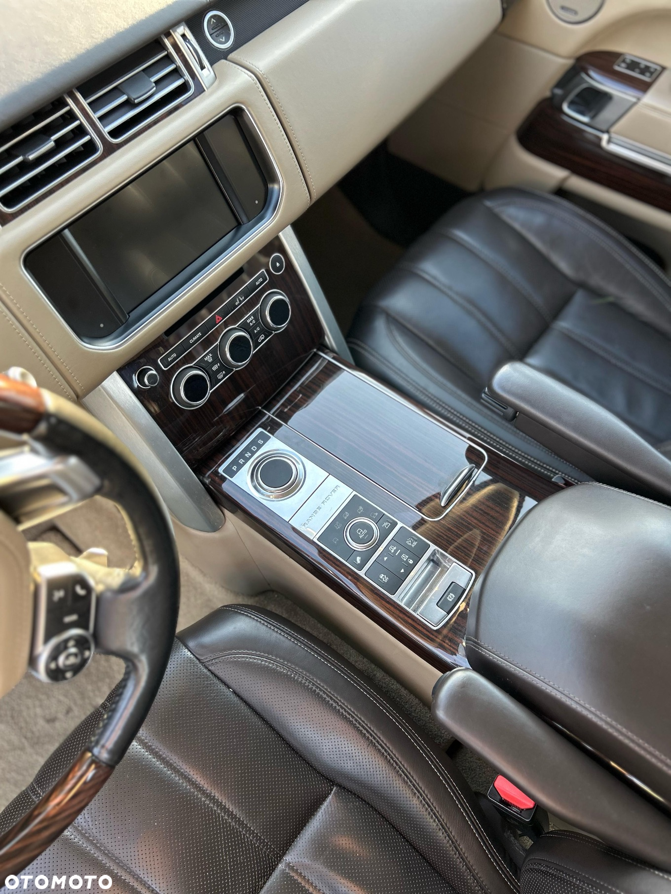Land Rover Range Rover 4.4SD V8 LWB Vogue - 14