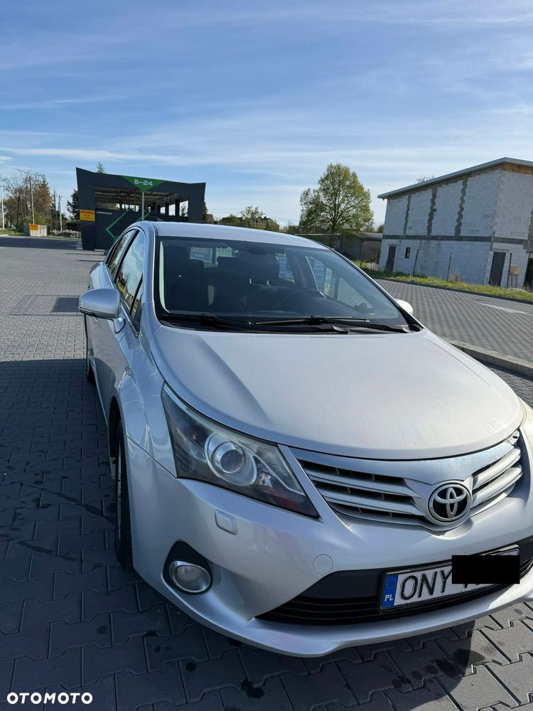 Toyota Avensis 2.0 D-4D Style - 2