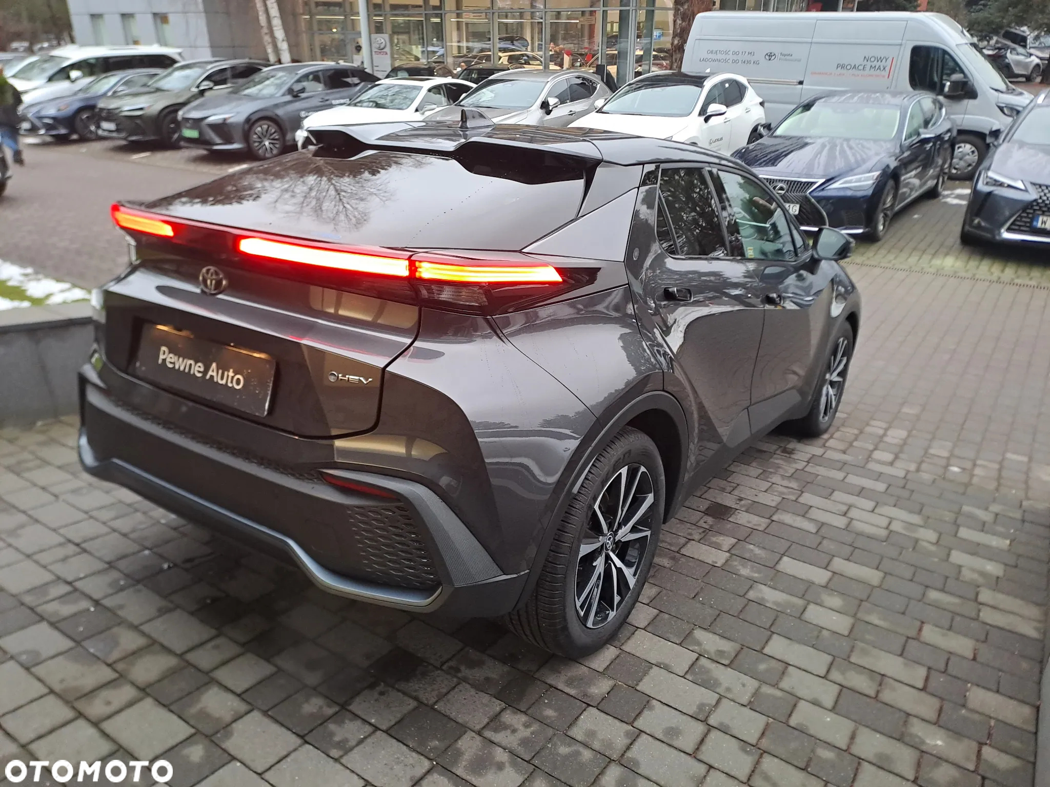 Toyota C-HR - 3