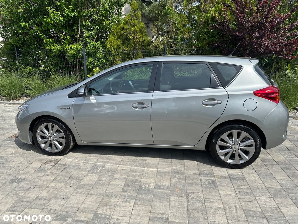 Toyota Auris - 2