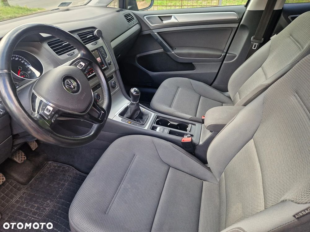 Volkswagen Golf 1.6 TDI BlueMotion Trendline - 14
