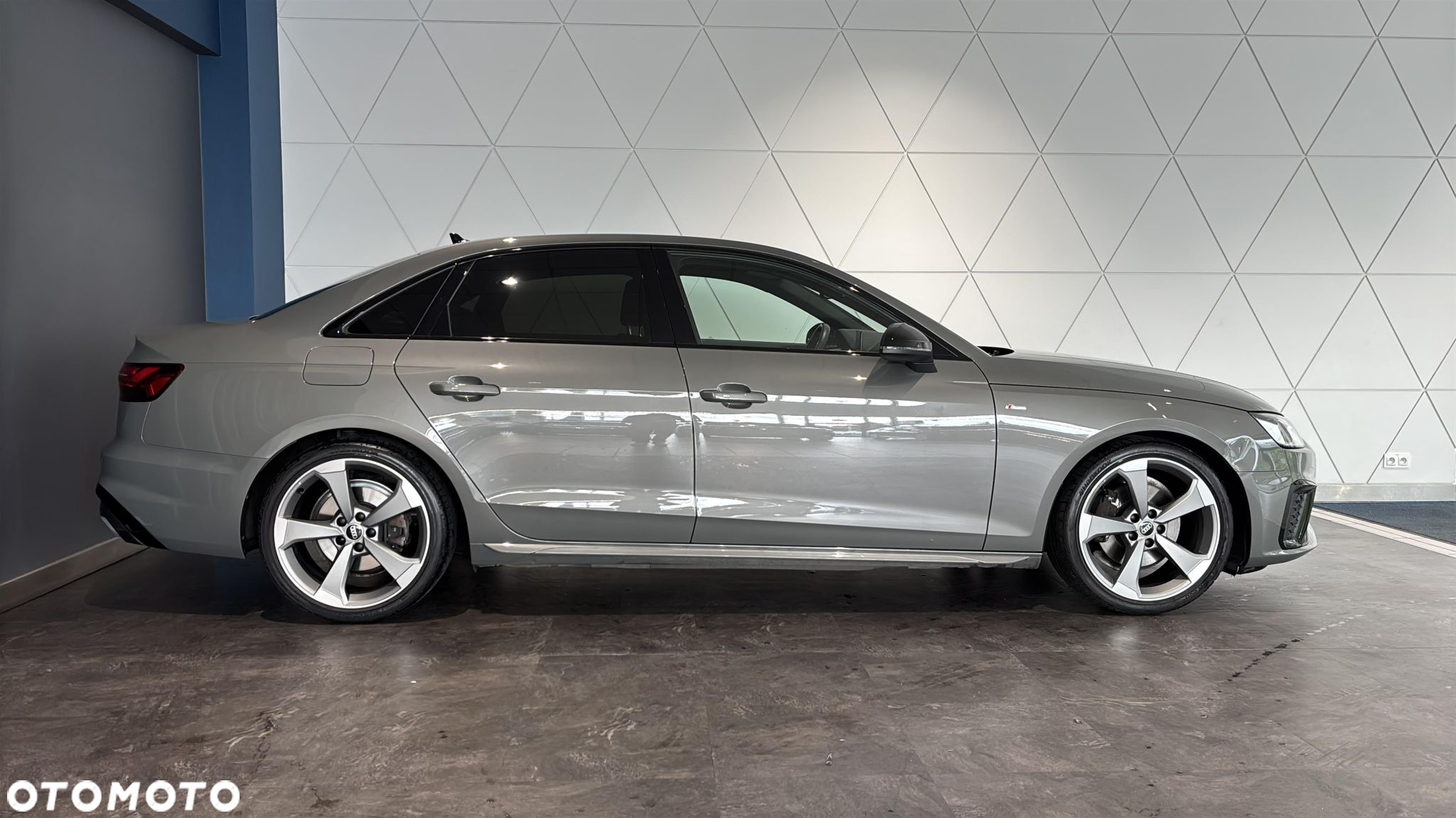 Audi A4 35 TFSI mHEV S Line S tronic - 6