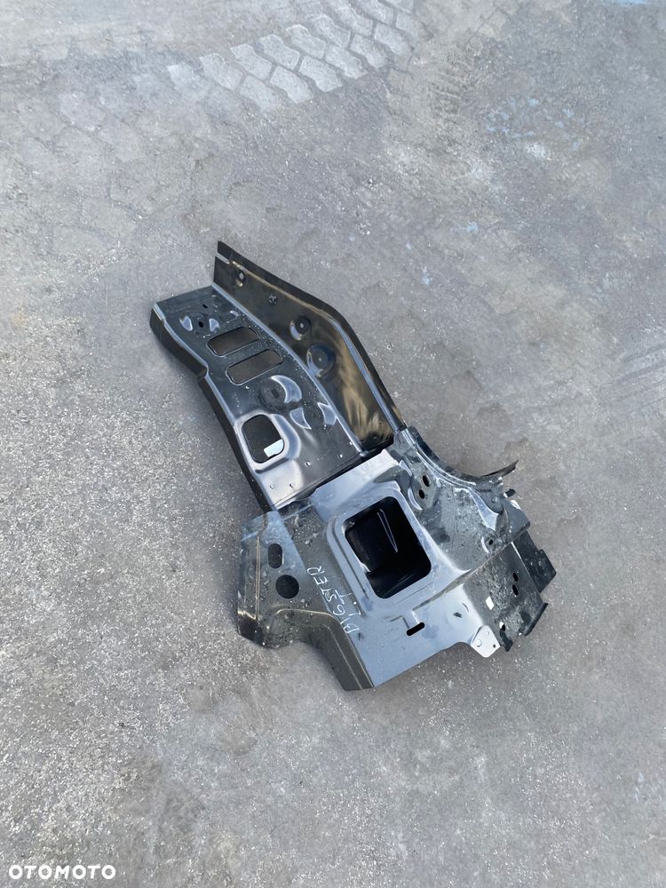 DACIA BIGSTER NOWA ! WNĘKA POSZYCIE WEWNĘTRZNE BŁOTNIKA TYLNEGO LEWEGO LEWY TYŁ  NAROŻNIK PASA TYLNEGO POD LAMPĘ TYLNĄ 766237215R  791C31123R  791613015R Wwa - 6