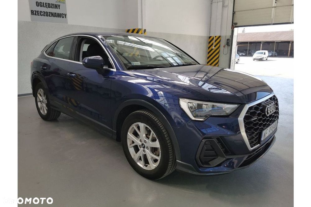 Audi Q3 Sportback - 13