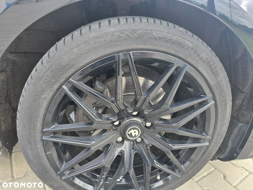 Audi A4 Avant 2.0 TDI - 27