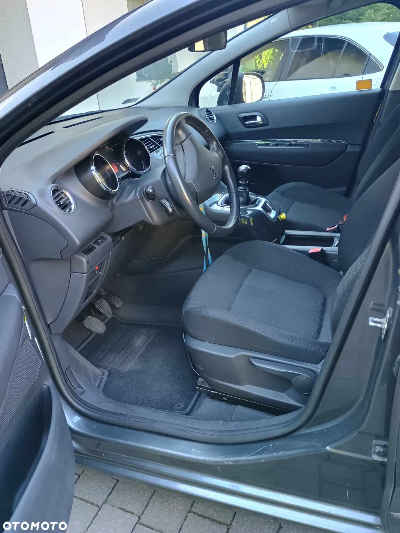 Peugeot 5008 - 10