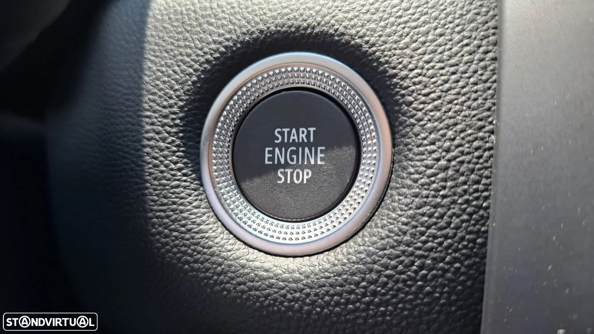 Renault Captur 1.0 TCe Techno Bi-Fuel - 23