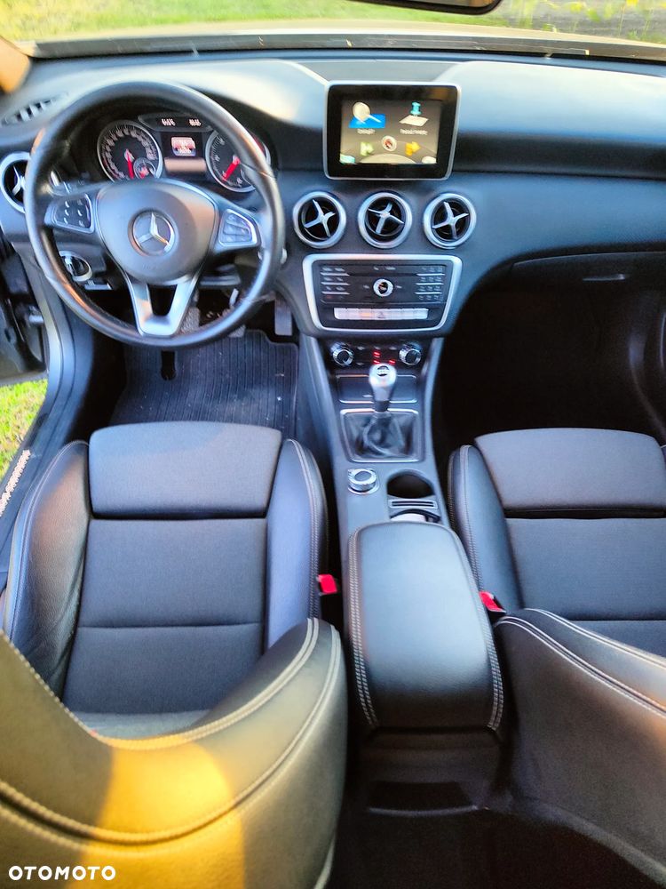 Mercedes-Benz Klasa A 160 d Activity Edition - 15