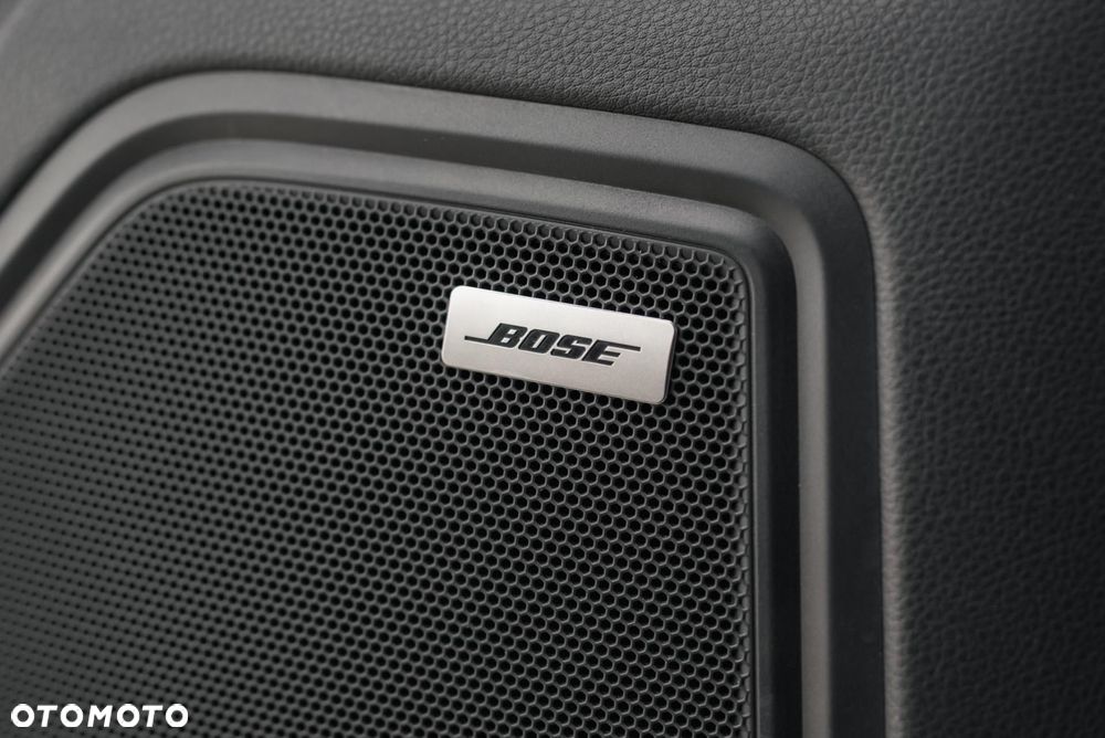 Porsche Macan - 25