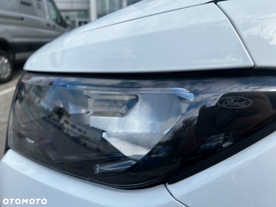 Ford Transit Connect - 7