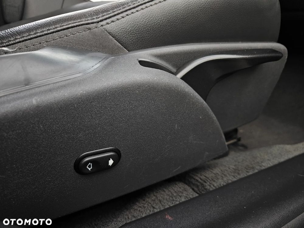 Volvo V60 D4 Drive-E Momentum - 25