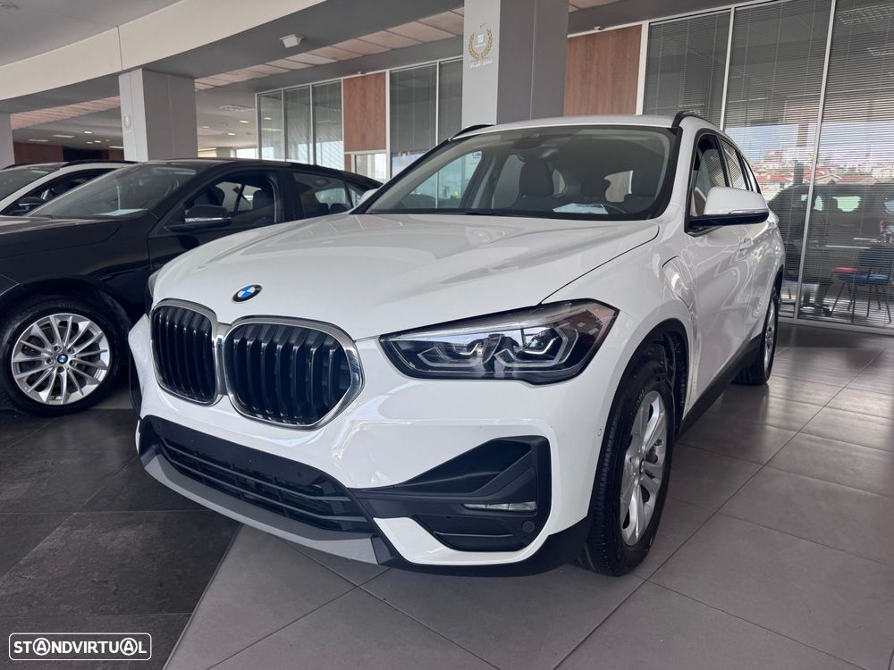 BMW X1 25 e xDrive Corporate Edition - 13