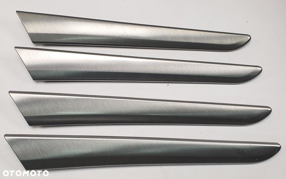 DEKOR LISTWA BOCZKA DRZWI PRAWY TYŁ MERCEDES W169 W245 A1697371882 - 6