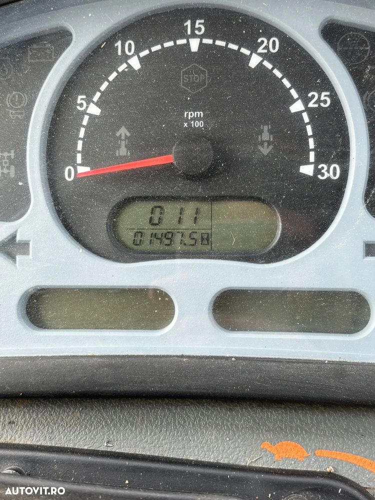 McCormik T MAX 110 Power Shuttle - 5