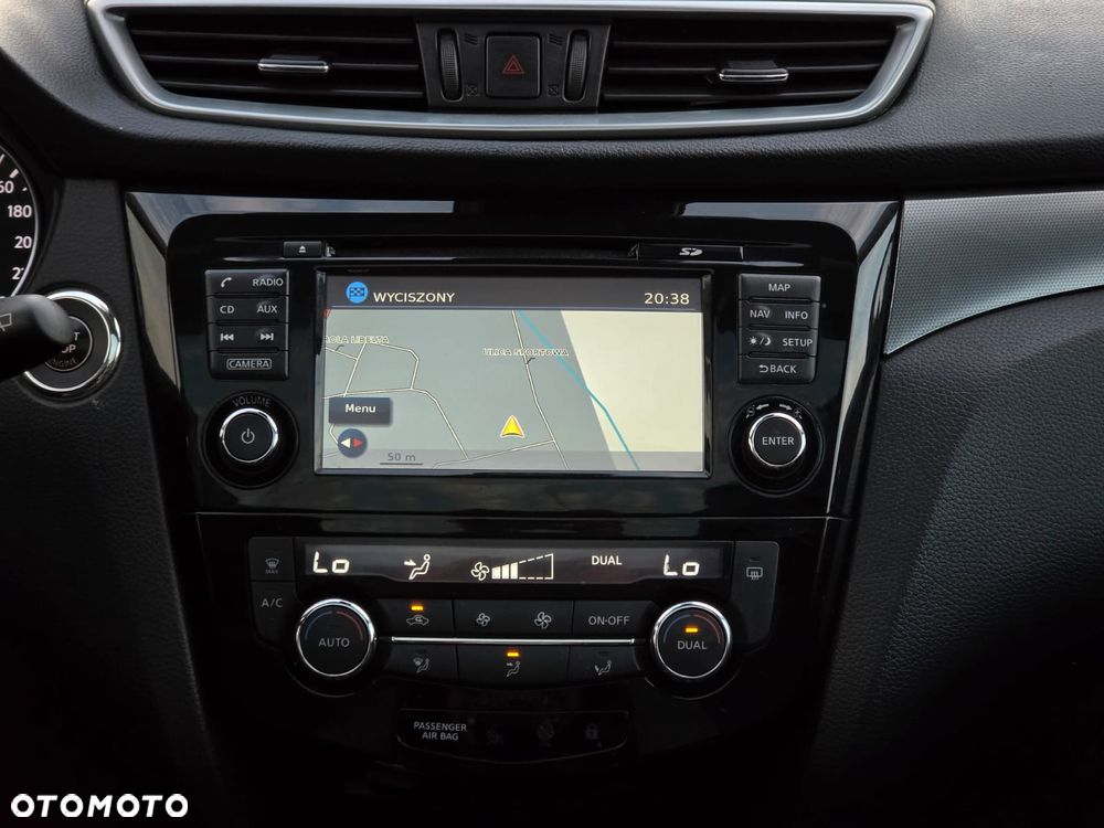 Nissan Qashqai 1.2 DIG-T N-Connecta - 23