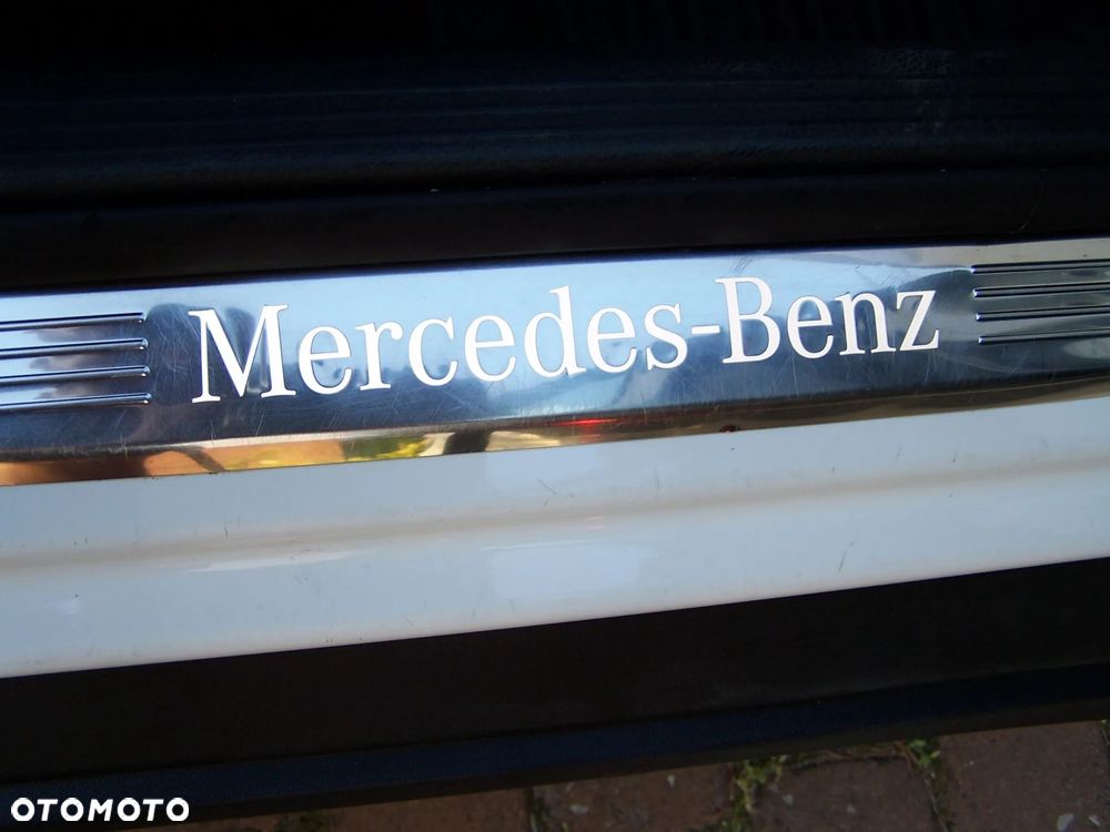 Mercedes-Benz GLC 220 d 4Matic 9G-TRONIC AMG Line - 38
