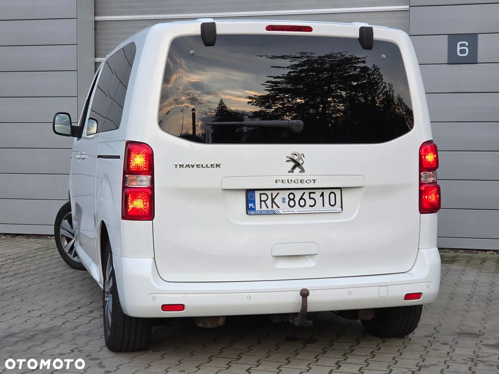 Peugeot Traveller L2 2.0 EAT8 Business VIP - 4