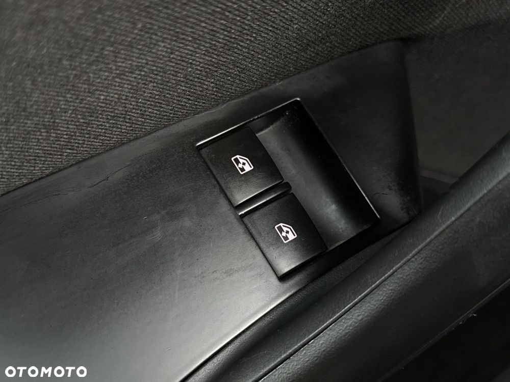 Opel Astra 1.6 Enjoy - 17