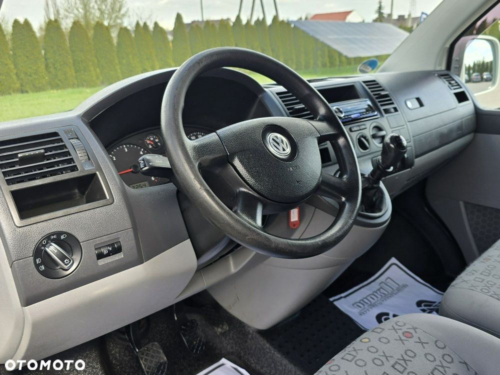 Volkswagen Transporter - 15