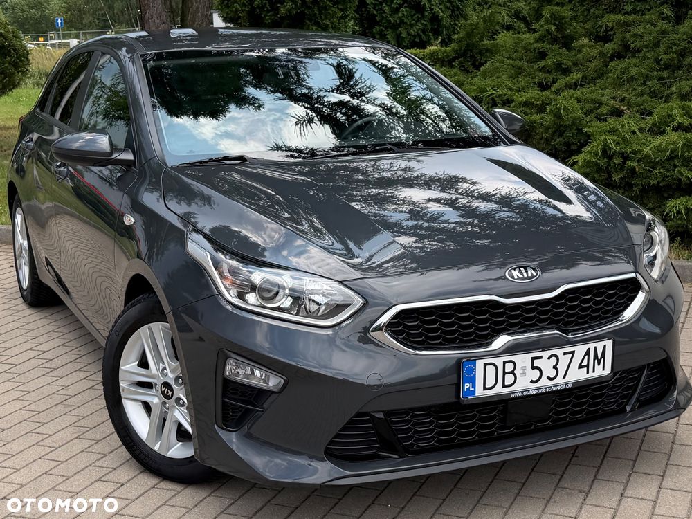 Kia Ceed 1.4 CVVT Dream-Team Edition - 17