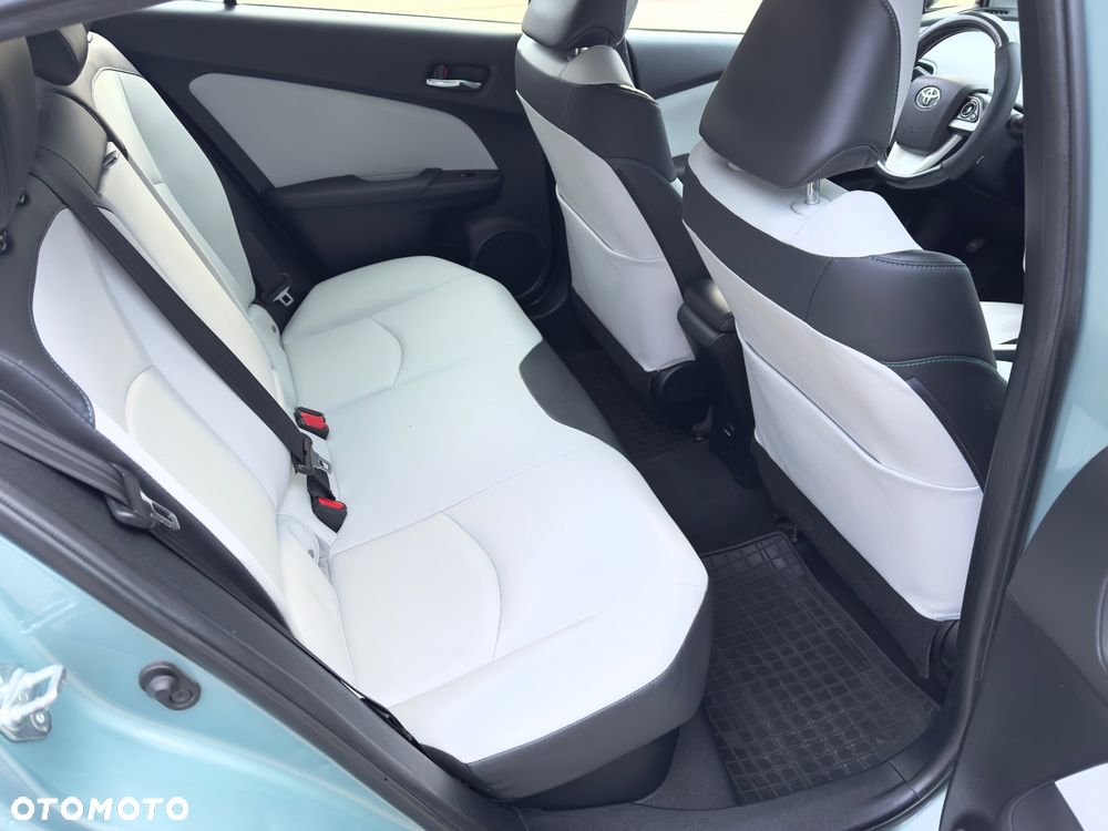 Toyota Prius 1.8 HSD Prestige - 20