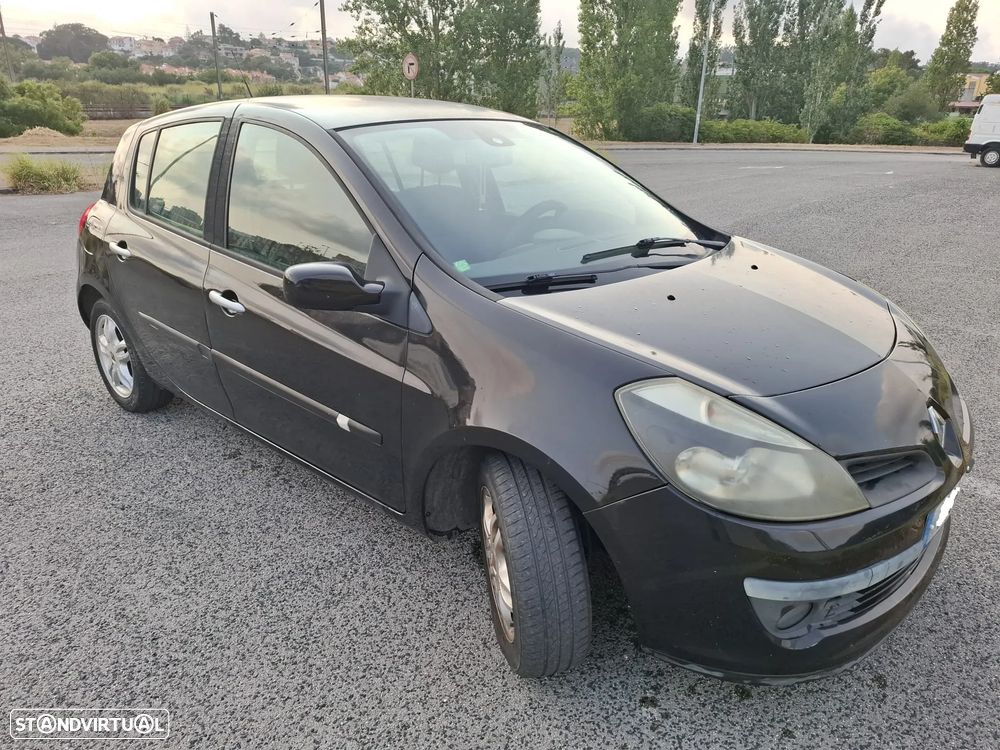 Renault Clio 1.2 16V Dynamique - 1