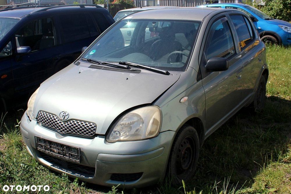 Toyota Yaris I 2003 1.3VVTI 2SZ-FE HB5D (MASKA, ZDERZAK, LAMPA, BŁOTNIK, DRZWI, SZYBA, FOTEL) - 3