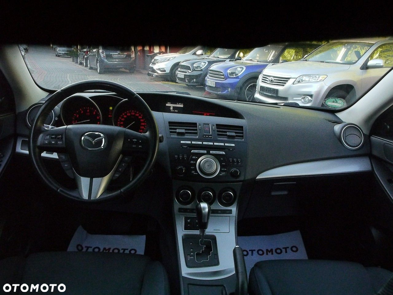 Mazda 3 2.0 Exclusive + - 19
