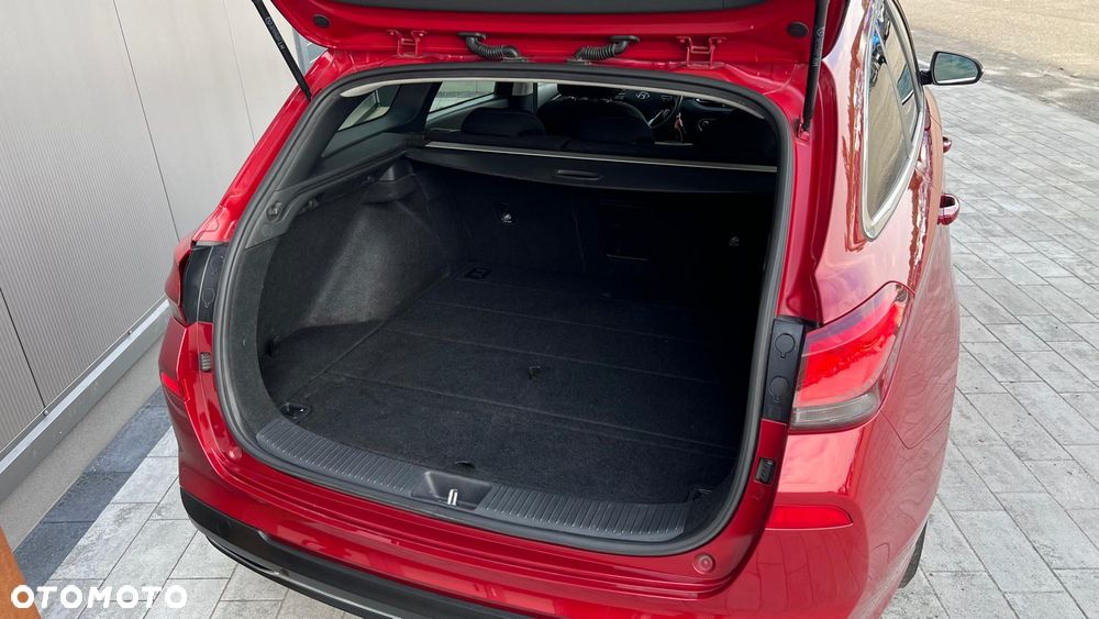 Hyundai i30 1.5 T-GDI 48V Premium DCT - 19