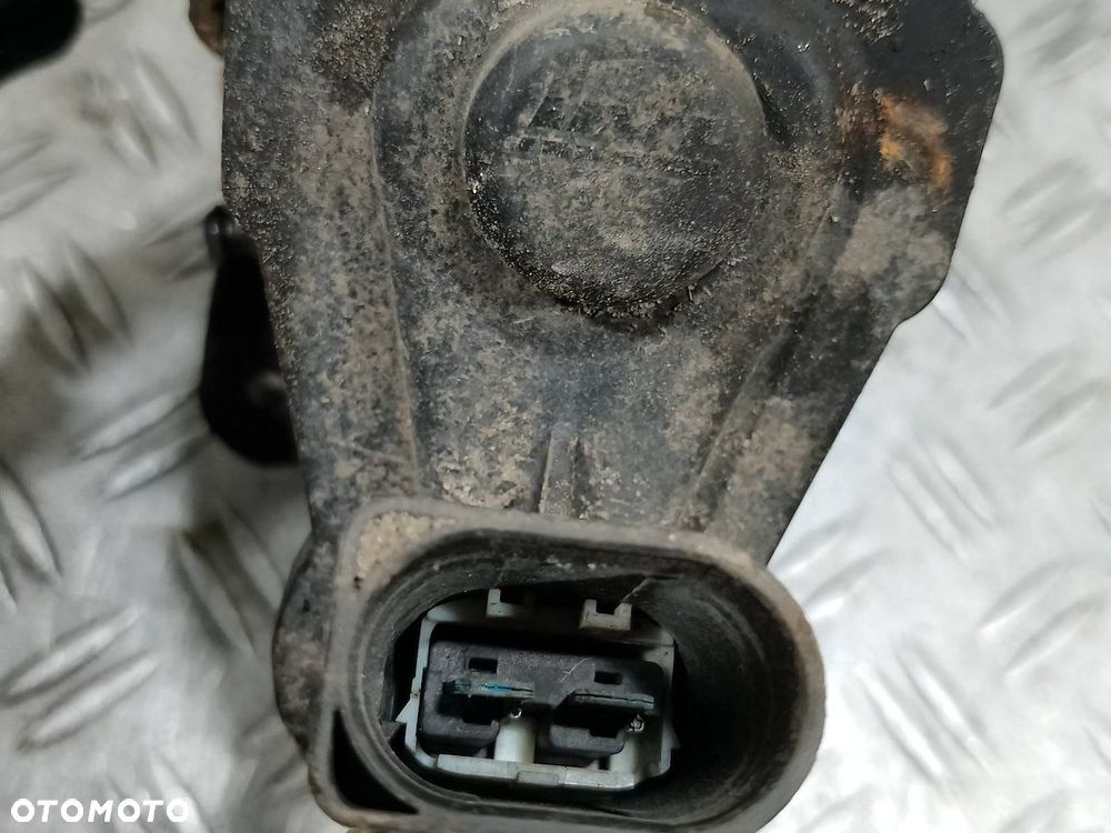 ZACISK HAMULCOWY PRAWY TYŁ AUDI A6 C6 3.2 V6 FSI - 4