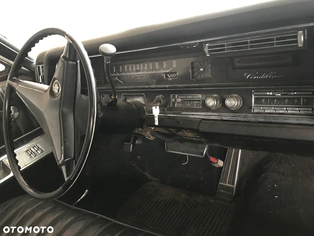 Cadillac Fleetwood - 14
