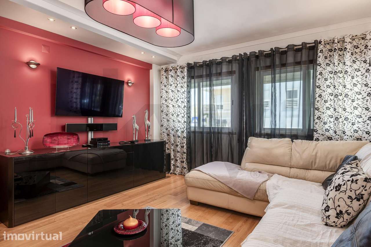 Magnífico Apartamento T3 numa das zonas mais privilegiadas do Montijo - Grande imagem: 5/36