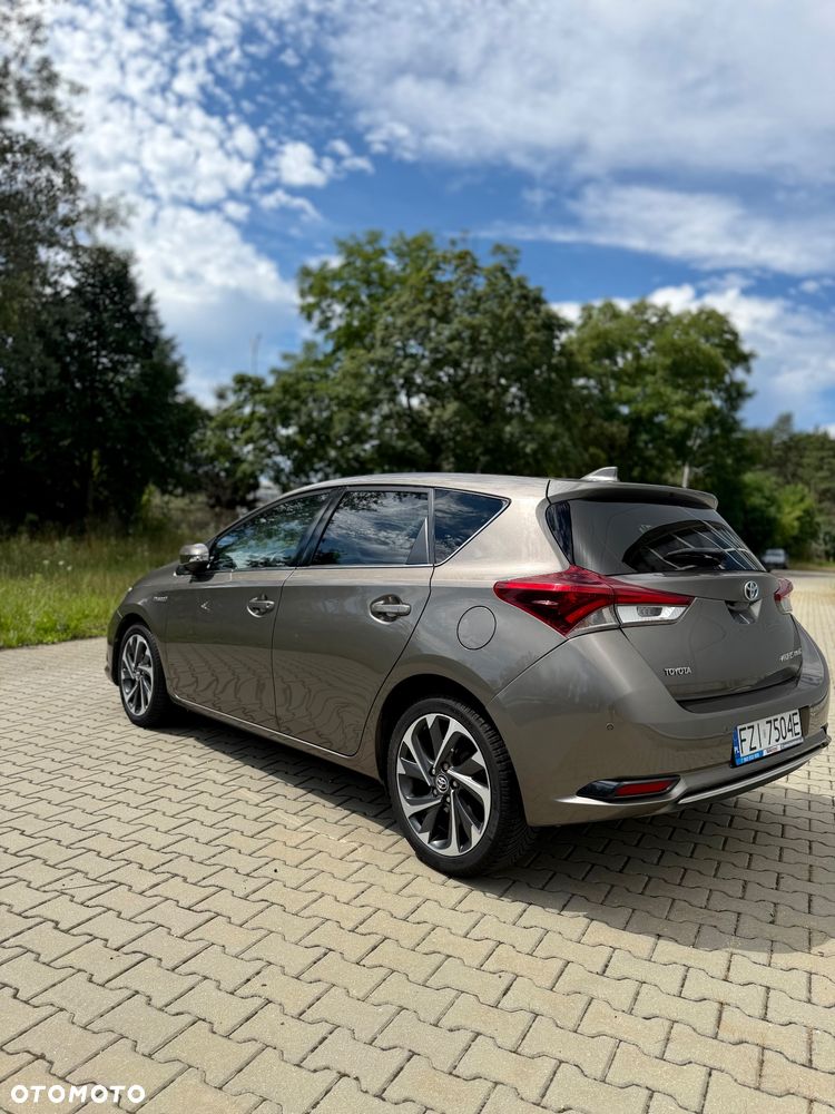 Toyota Auris 1.8 HSD Sol - 9