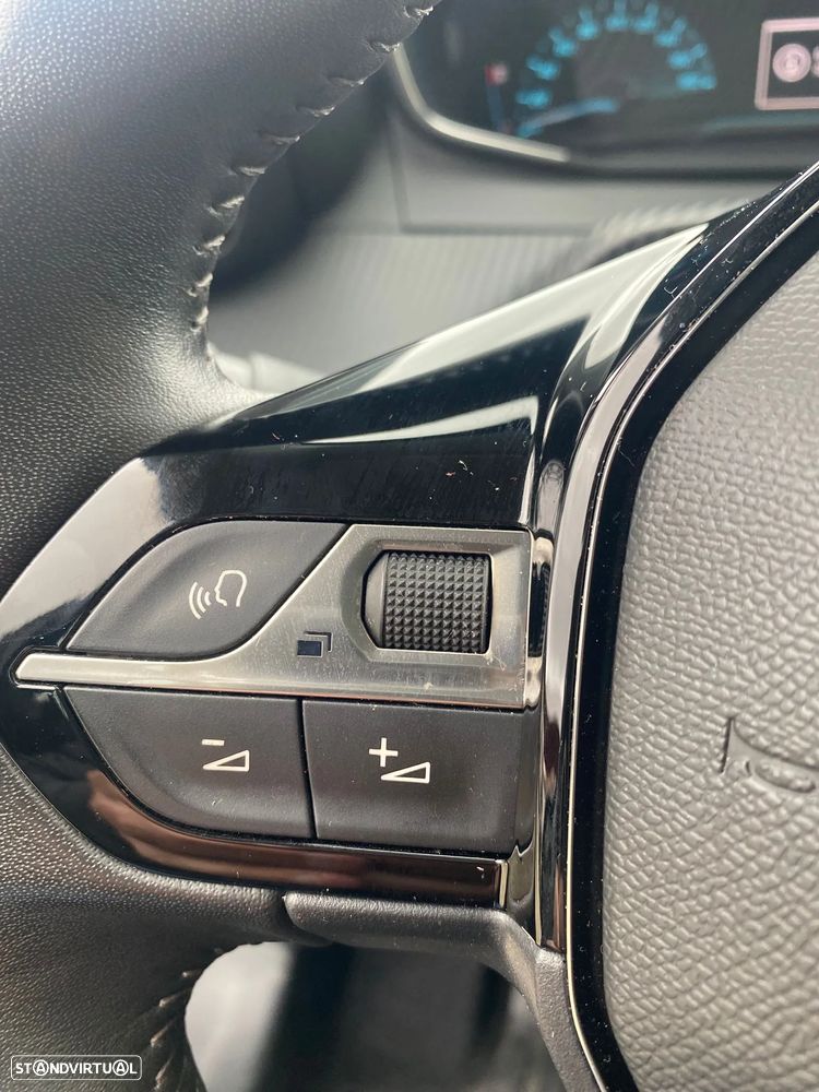 Peugeot e-208 Active Pack - 18