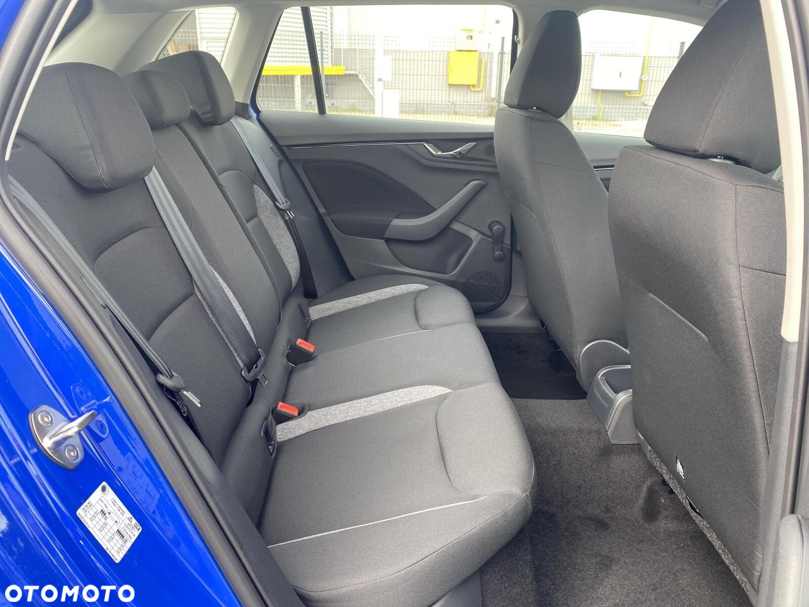 Skoda Kamiq 1.0 TSI Essence - 38