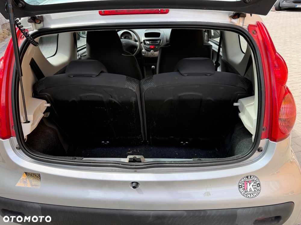 Peugeot 107 1.0 Trendy - 16
