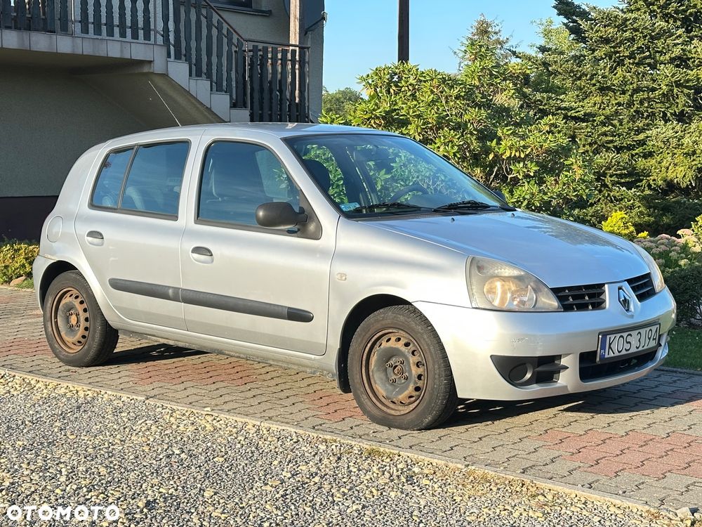 Renault Clio - 8