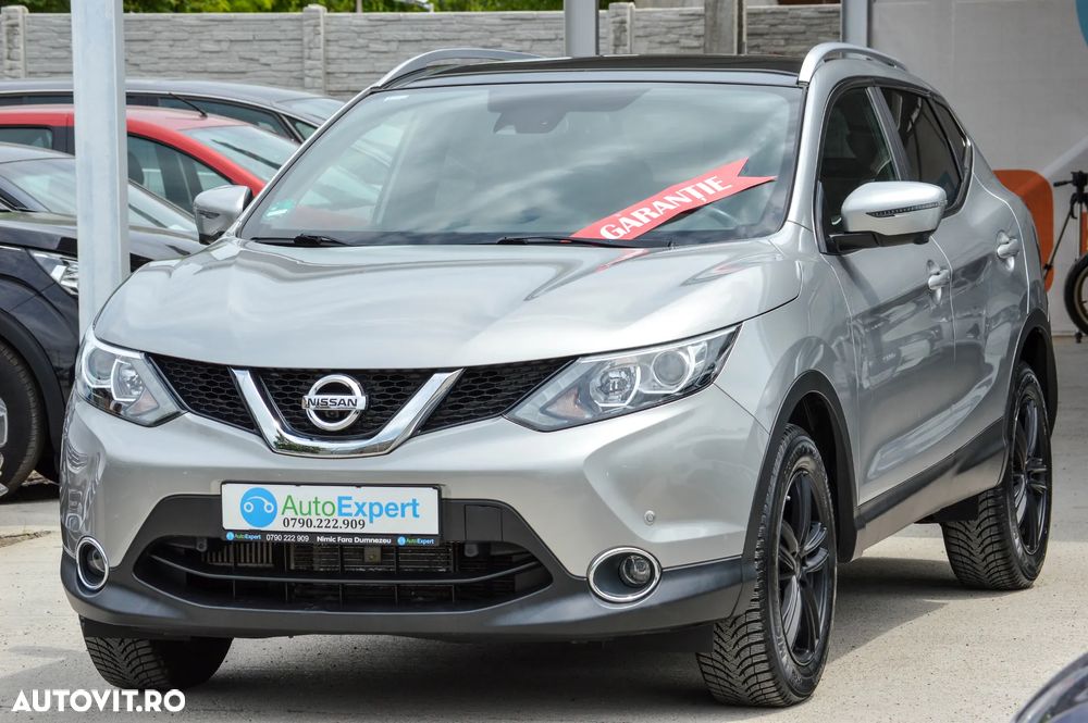 Nissan Qashqai 1.6 DCI Xtronic TEKNA - 11