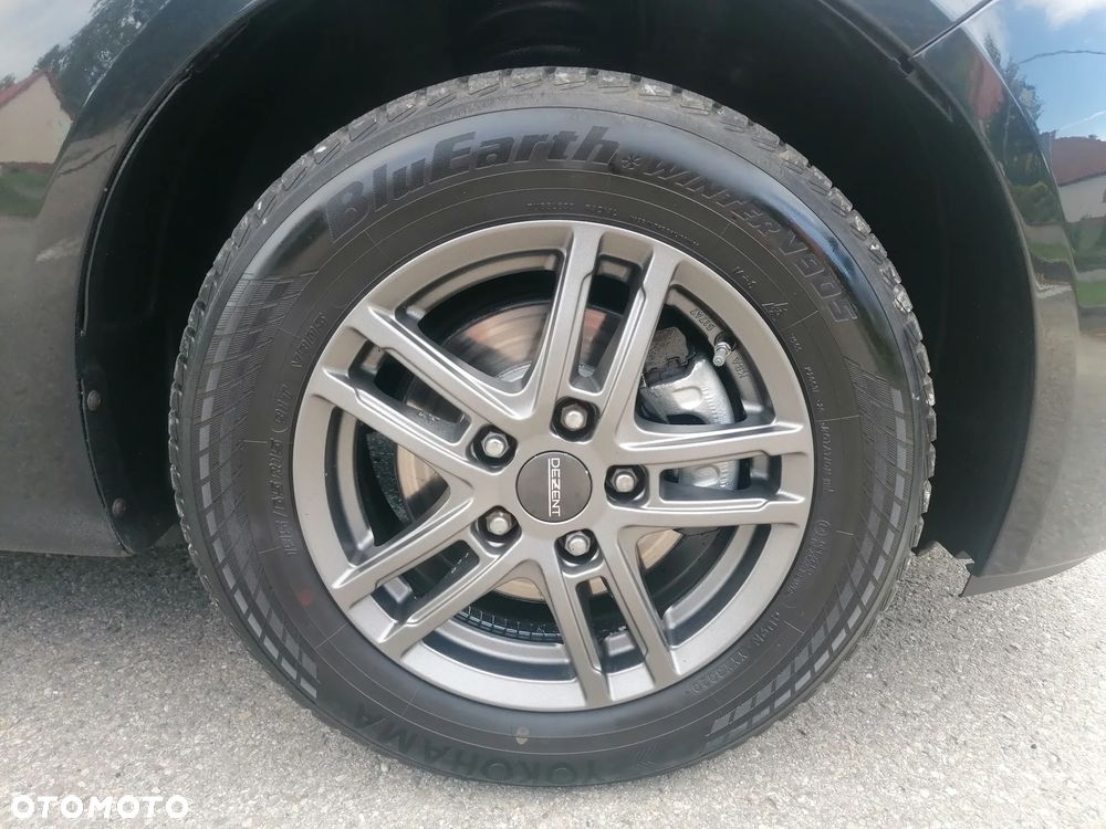 Hyundai ix20 1.4 Premium - 24